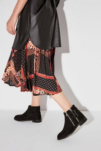 Women's Buckle Black Boot