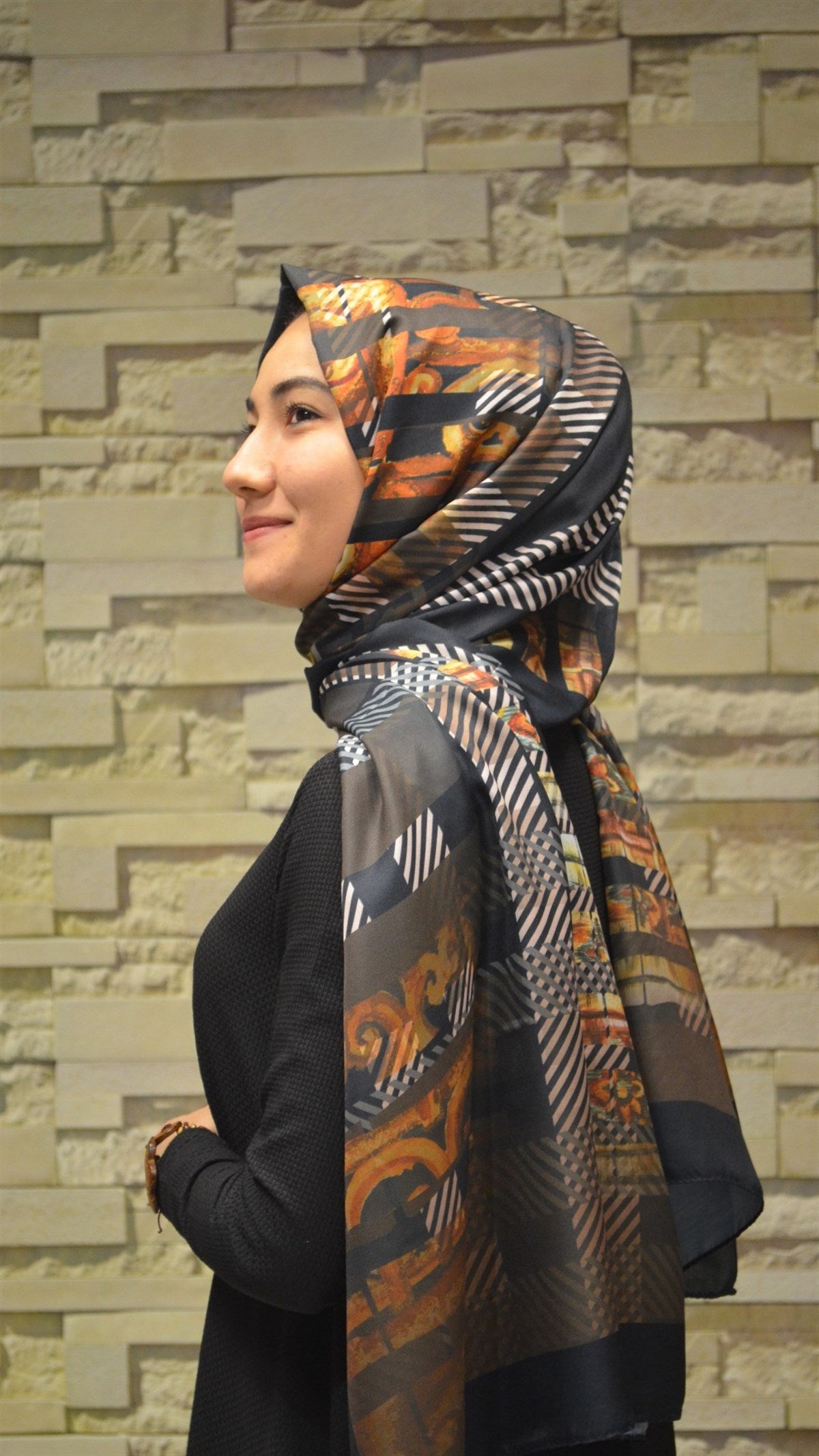Women's Patterned Silk Shawl