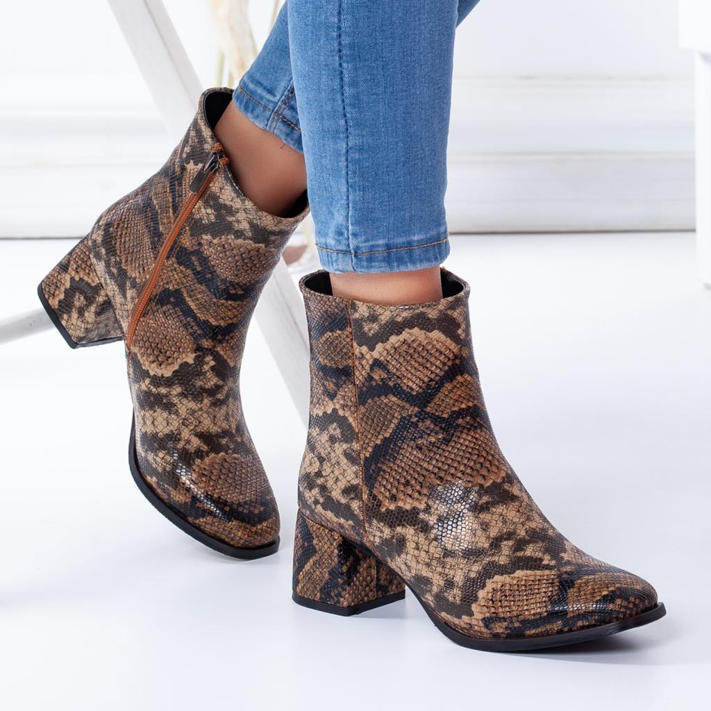 Women's Snake Pattern Heeled Boots