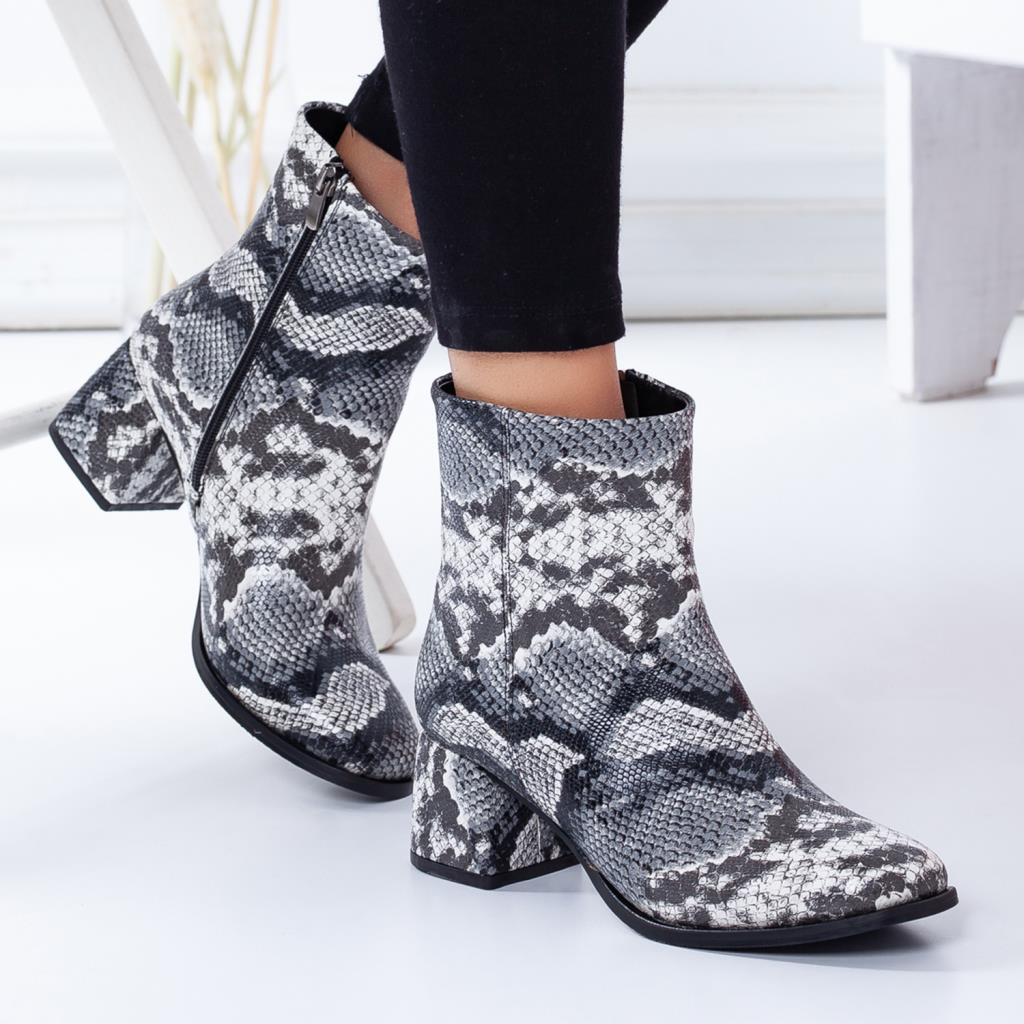 Women's Snake Pattern Heeled Boots