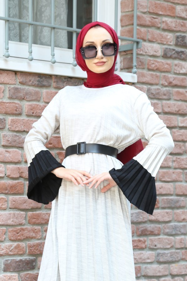 Women's Belted Pleated White Tricot Long Dress